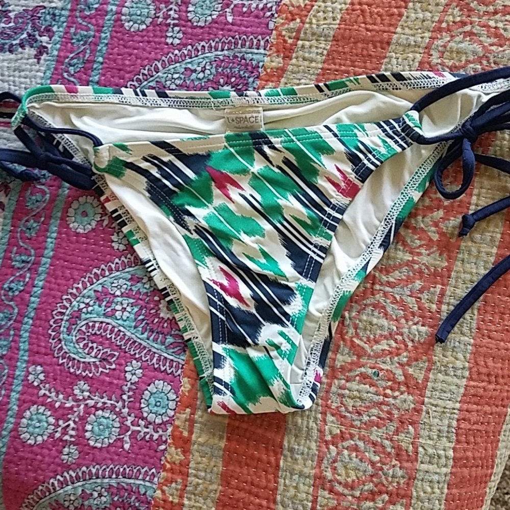l*space string bikini bottoms ruched bohemian